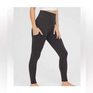 NWOT Aerie The Hugger High Waisted Pocket Leggings